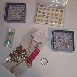 ☆FASHION JEWELRY LOT☆ Fun Emoji Earings and More!